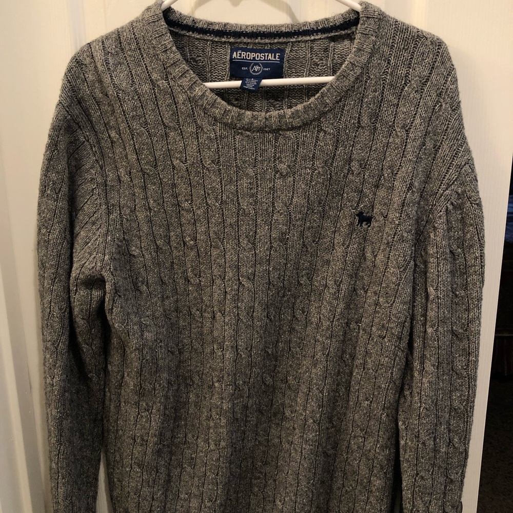 AéRopostale cable knit pullover